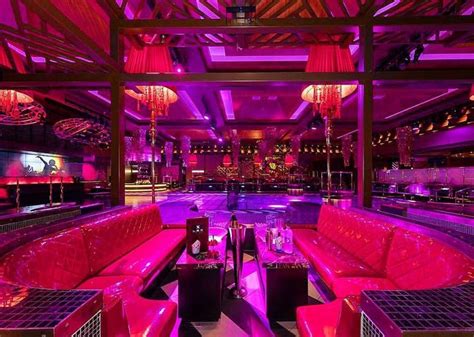 5. SUNS bar lounge. 19. Bars & Clubs • Dance Clubs & Discos. By ahmadramezani1985. SUNS is a nice club in guangzhou which is nearby the river and it has free entrance . also at rooftop there is a cozy... 6. Club Catwalk. 10.